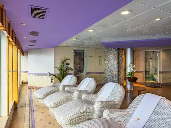 אמ אס סי סינפוניה - MSC Sinfonia