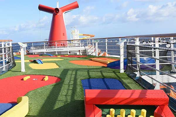 Carnival Liberty - Mini Golf
