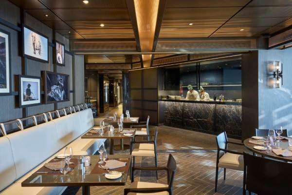 EXPLORA III - Marble and Co Grill