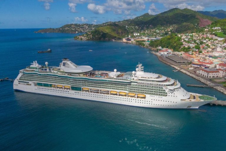 האנייה Jewel of the Seas