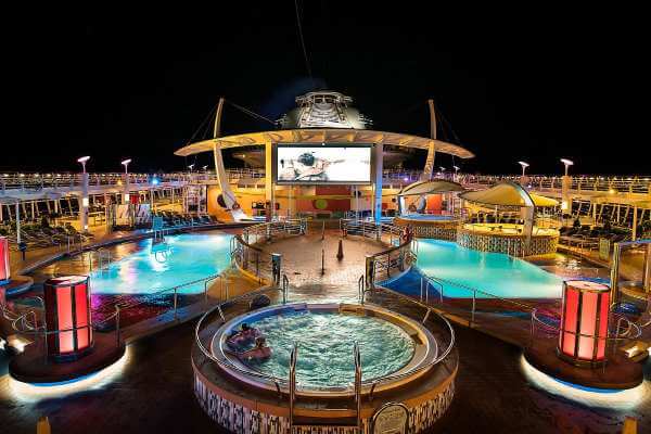 Spectrum of the Seas - Pool Party
